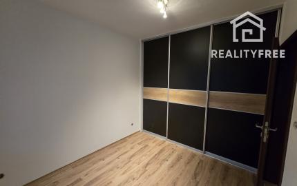 Na prenájom 2i byt v Šamoríne s balkónom a parkovacím státím