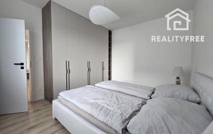 Na prenájom 2i byt v Rovinke s parkovacím státím