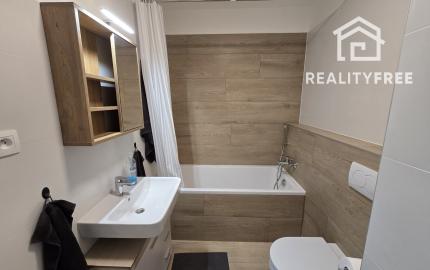 Na prenájom 2i byt v Rovinke s parkovacím státím