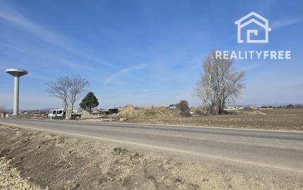 Na predaj: pozemok 4744 m2 , Bratislava - Jarovce