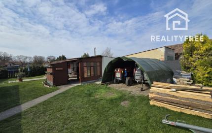 Na predaj: Rodinný dom na pozemku 1803 m², obec Baka