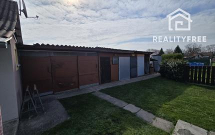 Na predaj: Rodinný dom na pozemku 1803 m², obec Baka