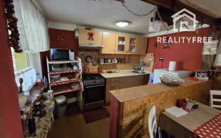 Na predaj: Rodinný dom na pozemku 1803 m², obec Baka