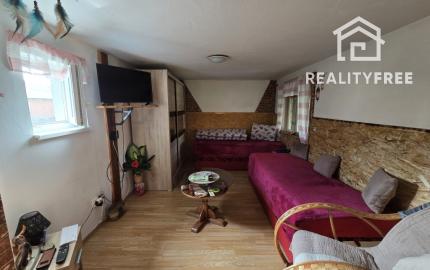 Na predaj: Rodinný dom na pozemku 1803 m², obec Baka