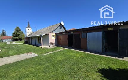 Na predaj: Rodinný dom na pozemku 1803 m², obec Baka