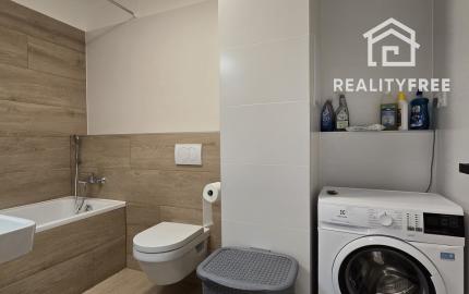 Na prenájom 2i byt v Rovinke s parkovacím státím