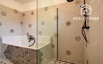 Na predaj: krásny 5izbový inteligentný rodinný dom v tichej lokalite, 15 min. od BA – Čakany,  stav nadštandard