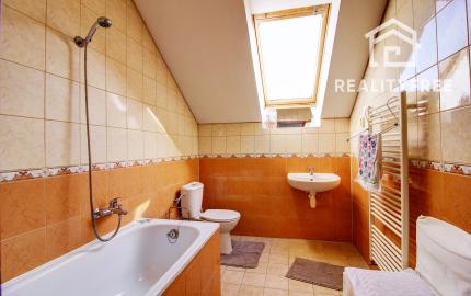 Na predaj: rodinný dom - penzión pre 10-20 osôb alebo viac