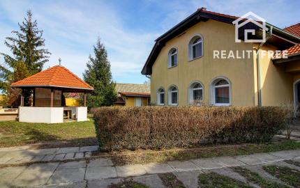 Na predaj: rodinný dom - penzión pre 10-20 osôb alebo viac