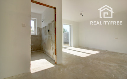 Na predaj 4i RD s pozemkom 723 m² v Malej Pake.