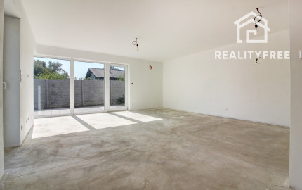 Na predaj 4i RD s pozemkom 723 m² v Malej Pake.