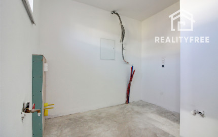 Na predaj 4i RD s pozemkom 723 m² v Malej Pake.