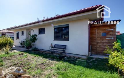 PREDANÉ - Predaj 4-izbového rodinného domu v Moste pri Bratislave