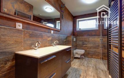 PREDANÉ - Predaj 4-izbového rodinného domu v Moste pri Bratislave