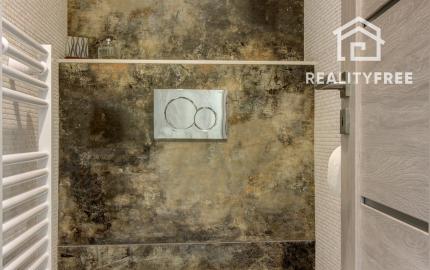 Na predaj priestranný 5-izbový rodinný dom s na 802 m² pozemku v pokojnej obci Macov