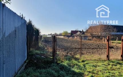 Na predaj: 4 izbový rodinný dom na pozemku o rozlohe 1543 m², obec Horný Bar