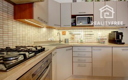 Na predaj: 3 izbový byt 66 m² , Mestský Majer,  Šamorín - kompletná rekonštrukcia