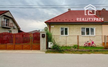 Na predaj: 2,5 izbový rodinný dom s , obec Šamorín-Šámot