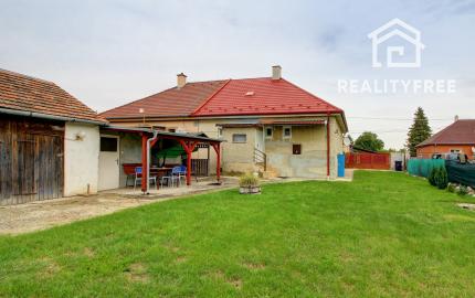 Na predaj: 2,5 izbový rodinný dom s , obec Šamorín-Šámot