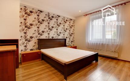 Na predaj: 2,5 izbový rodinný dom s , obec Šamorín-Šámot