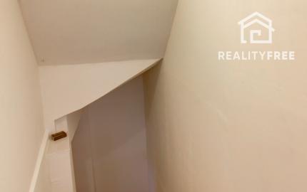 Na predaj: 2,5 izbový rodinný dom s , obec Šamorín-Šámot