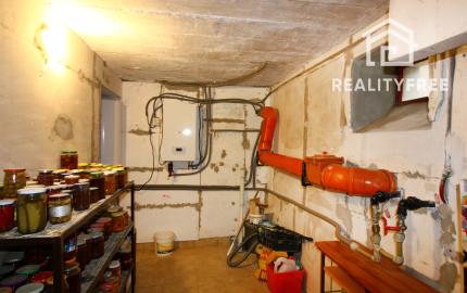 Na predaj: 2,5 izbový rodinný dom s , obec Šamorín-Šámot