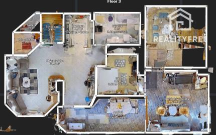 Na predaj 7-izbový rodinný dom so 4 garážami na 1449 m² pozemku v kúpeľnom mestečku Lipót v Maďarsku