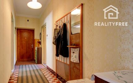 Na predaj priestranný 2i  byt v Komárne na Staničnej ulici