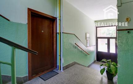 Na predaj priestranný 2i  byt v Komárne na Staničnej ulici