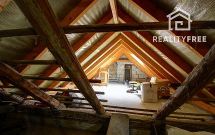 Na predaj: 4i RD -INVESTIČNÁ PRÍLEŽITOSŤ - obec Hamuliakovo