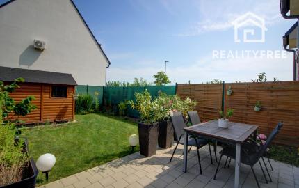 3i mezanín  so záhradou a parkovaním,  Bratislava - Čuňovo