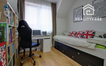 3i mezanín  so záhradou a parkovaním,  Bratislava - Čuňovo