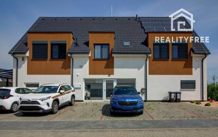 3i mezanín  so záhradou a parkovaním,  Bratislava - Čuňovo