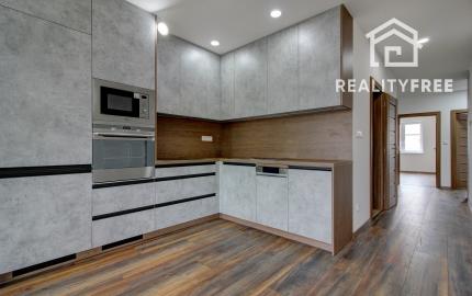 Na prenájom 4 izbový rodinný dom v Hornom Bare