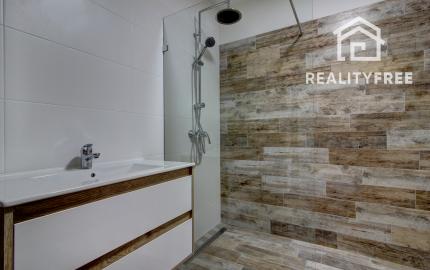 Na prenájom 4 izbový rodinný dom v Hornom Bare