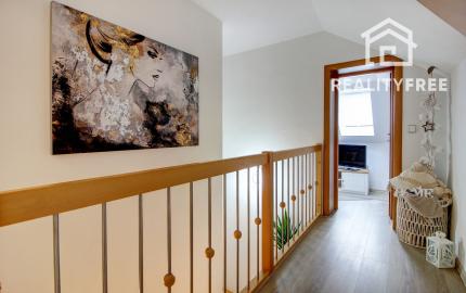 REZERVOVANÝ - Predaj 6i RD 310m2 s garážou, zimnou záhradou-Dunajská Lužná