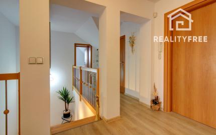 REZERVOVANÝ - Predaj 6i RD 310m2 s garážou, zimnou záhradou-Dunajská Lužná