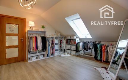 REZERVOVANÝ - Predaj 6i RD 310m2 s garážou, zimnou záhradou-Dunajská Lužná