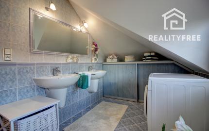 REZERVOVANÝ - Predaj 6i RD 310m2 s garážou, zimnou záhradou-Dunajská Lužná