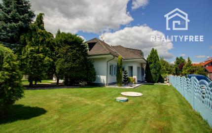 REZERVOVANÝ - Predaj 6i RD 310m2 s garážou, zimnou záhradou-Dunajská Lužná