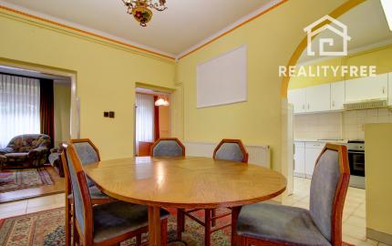 Na predaj 6 izbový rodinný dom v Mosonmagyaróvári na 1059 m² pozemku