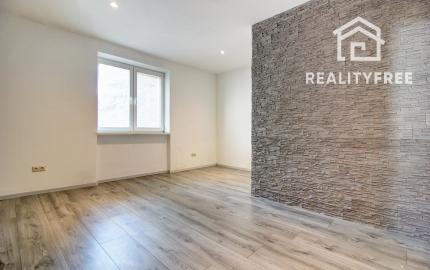 Na predaj: 3izbový rodinný dom na pozemku o rozlohe 925 m2, obec Baka