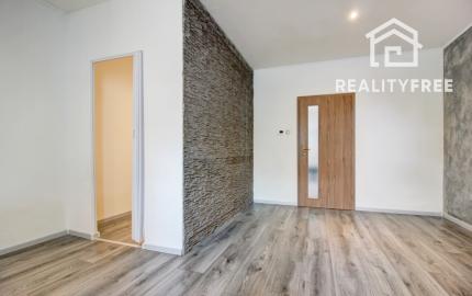 Na predaj: 3izbový rodinný dom na pozemku o rozlohe 925 m2, obec Baka