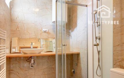 Na predaj: 3izbový rodinný dom na pozemku o rozlohe 925 m2, obec Baka