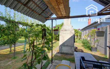 Na predaj záhradná chata na pozemku 531 m² v Šamoríne