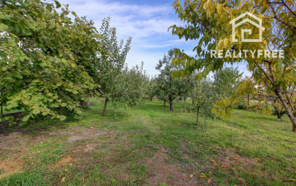 Na predaj: 4i RD, pozemok 1719 m², obec Vojka nad Dunajom