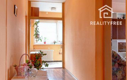 Na predaj: 4i RD, pozemok 1719 m², obec Vojka nad Dunajom