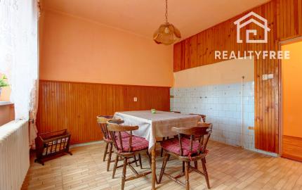 Na predaj: 4i RD, pozemok 1719 m², obec Vojka nad Dunajom