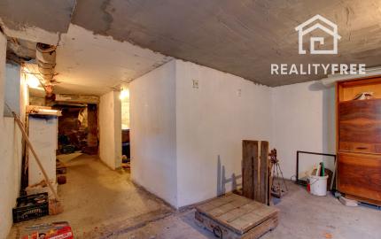 Na predaj: 4i RD, pozemok 1719 m², obec Vojka nad Dunajom