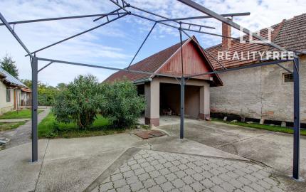 Na predaj: 4i RD, pozemok 1719 m², obec Vojka nad Dunajom